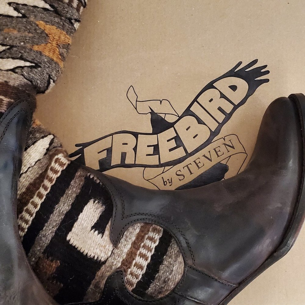 FREEBIRD BY STEVEN SOUTHWESTERN LEATHER BOOTS